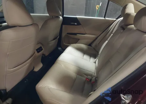 2015 Honda Accord Ex-L z USA, uszkodzony, nr VIN 1HGCR2F80FA052048